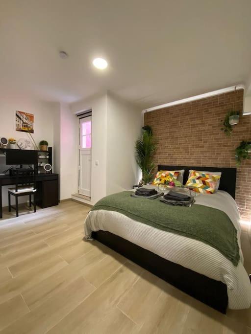 Artistic Digital Getaway - Patio & Great Location! Apartment ลิสบอน ภายนอก รูปภาพ
